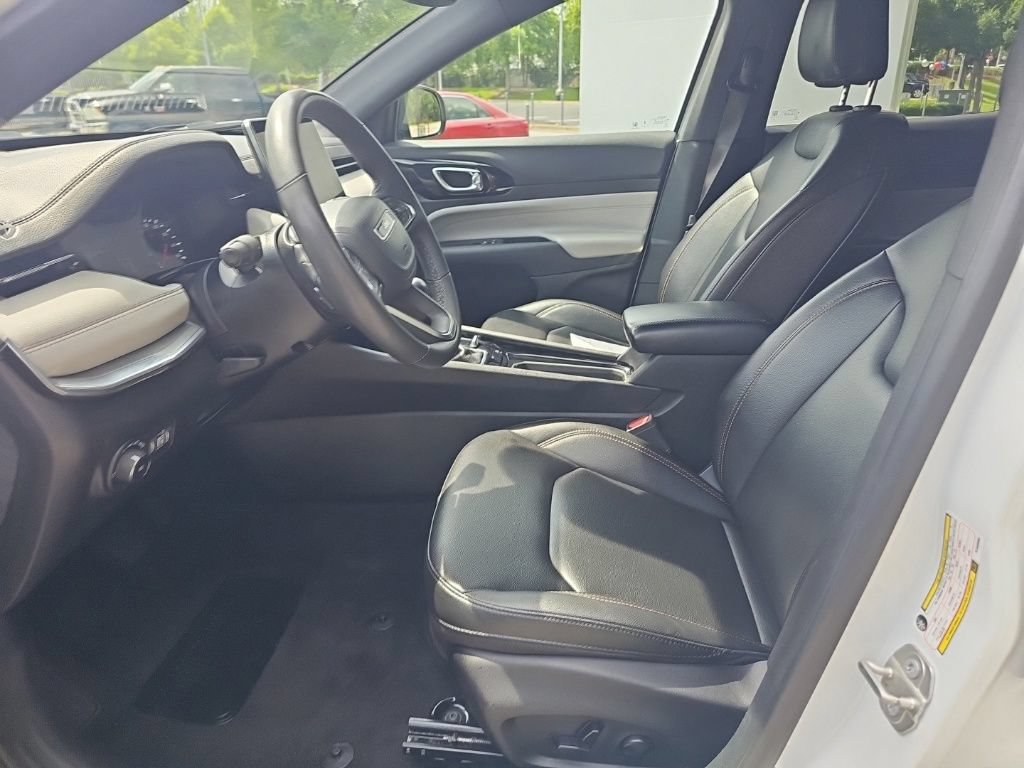 Used 2024 Jeep Compass Limited AWD/4WD image 30