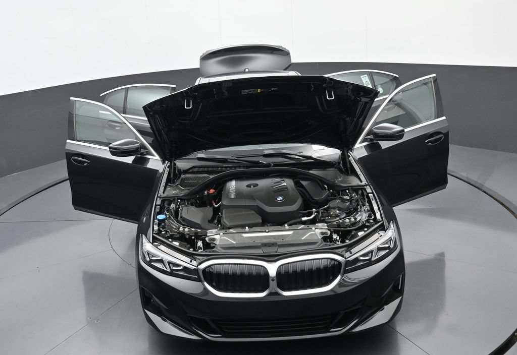 New 2026 BMW 330i xDrive Sedan w/ Convenience Package AWD/4WD image 38