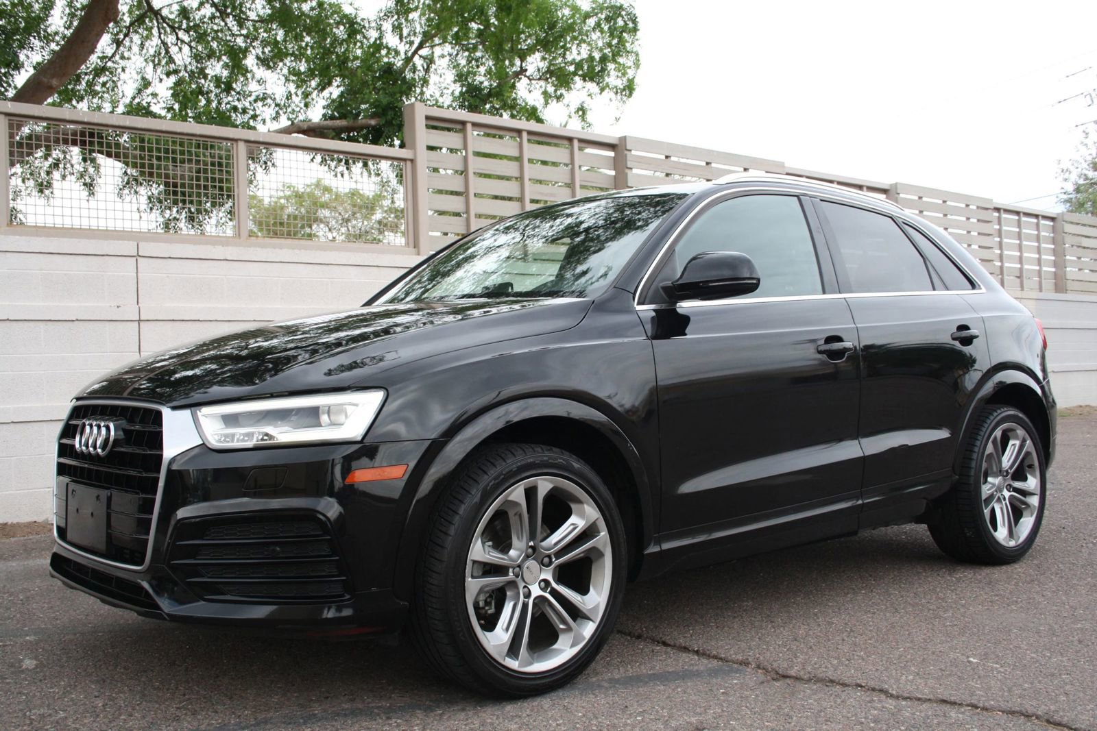 Used 2016 Audi Q3 2.0T Prestige w/ Prestige Package image 27