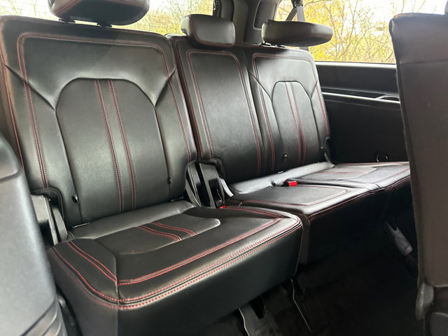 Used 2022 Ford Expedition Max Limited image 34