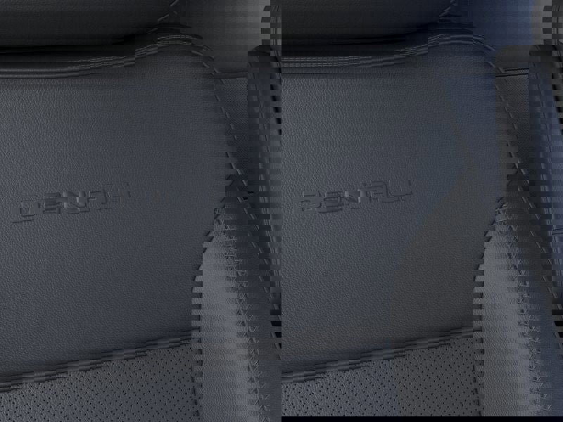 New 2025 GMC Yukon Denali w/ Sun & Power Step Package image 21