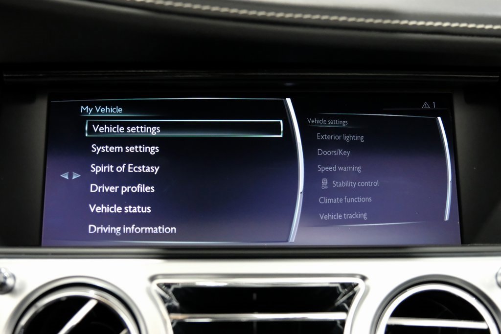 Used 2018 Rolls-Royce Dawn image 33