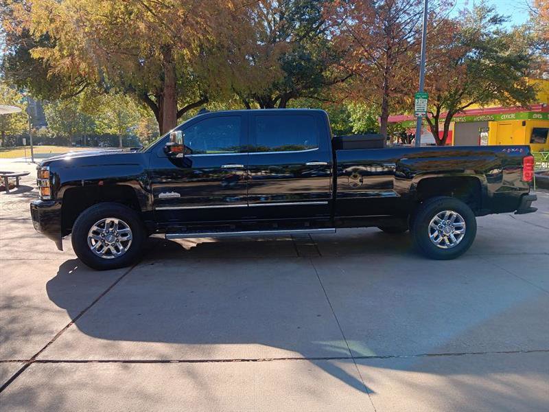 Used 2018 Chevrolet Silverado 3500 High Country w/ Duramax Plus Package image 2