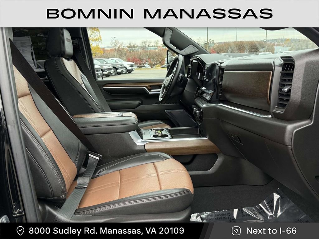 Used 2024 Chevrolet Silverado 3500 High Country w/ High Country Premium Package image 10