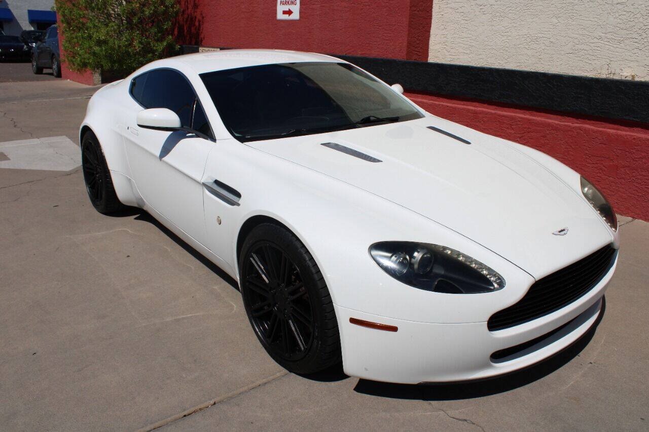 Used 2008 Aston Martin V8 Vantage Coupe RWD image 12