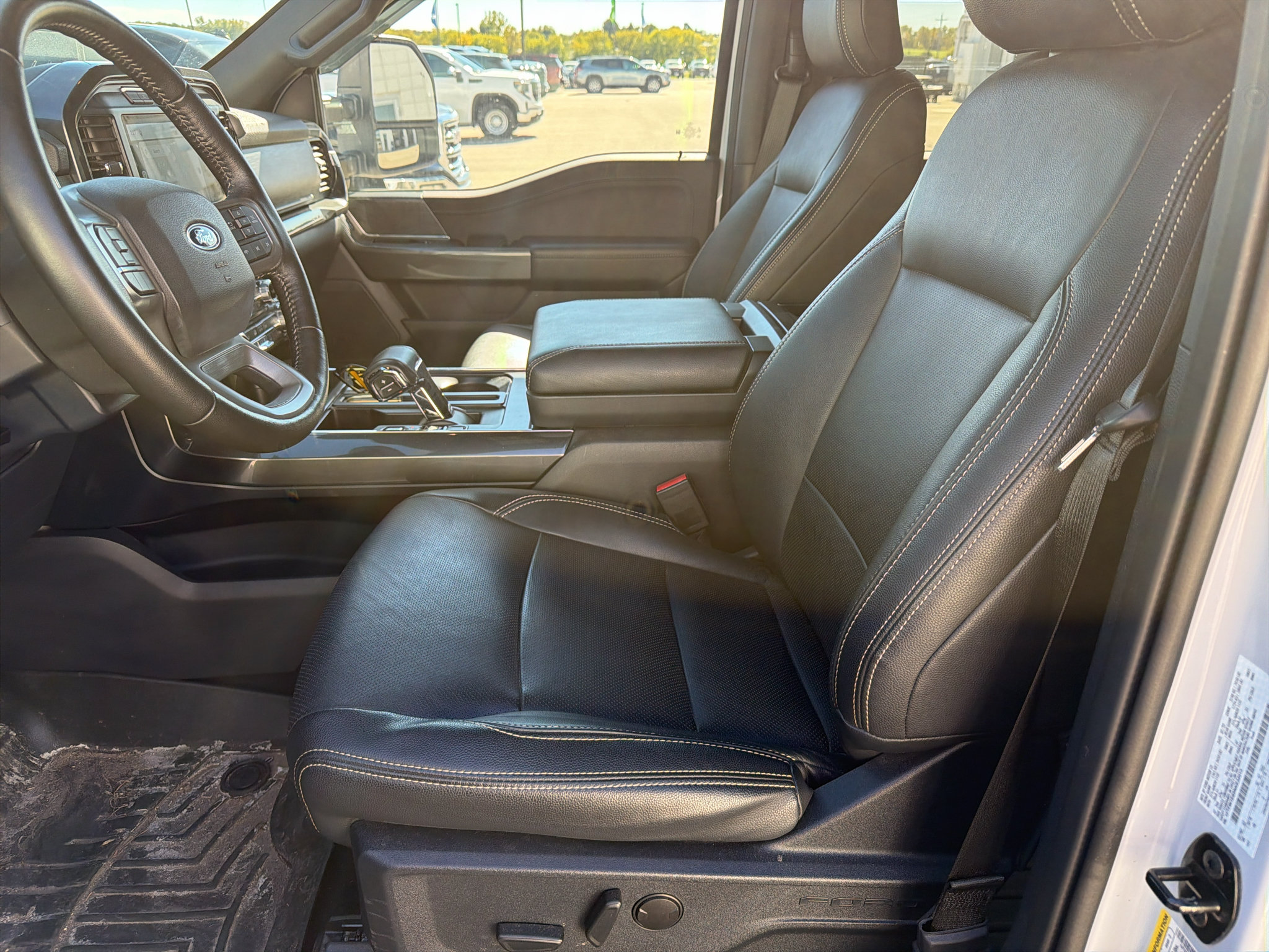 Used 2022 Ford F150 XLT w/ Equipment Group 302A High AWD/4WD image 7