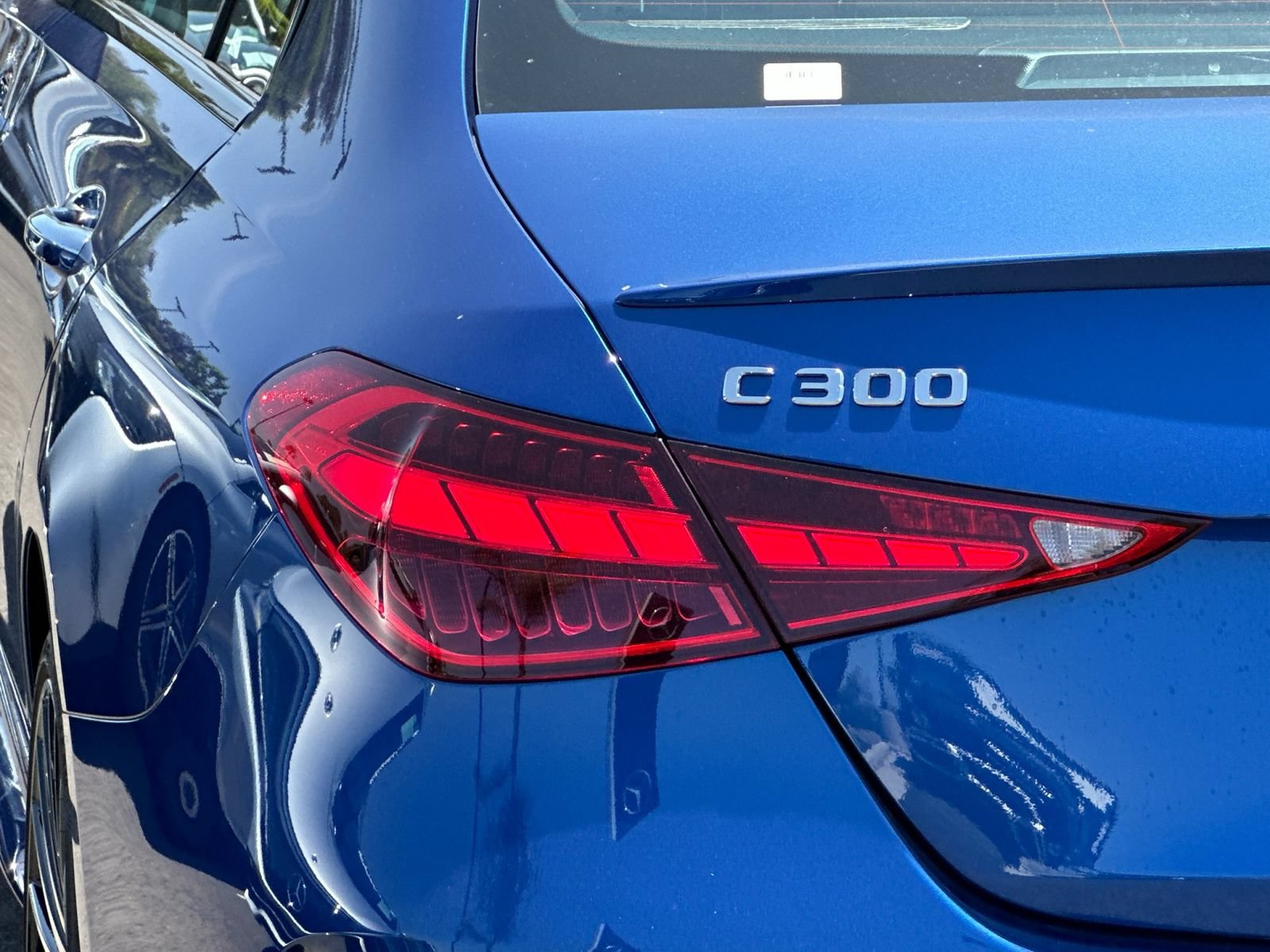 Used 2025 Mercedes-Benz C 300 4MATIC Sedan image 33