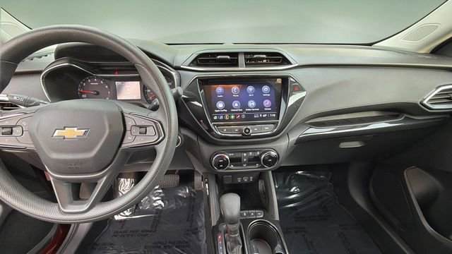 Used 2023 Chevrolet TrailBlazer LT w/ Convenience Package AWD/4WD image 11
