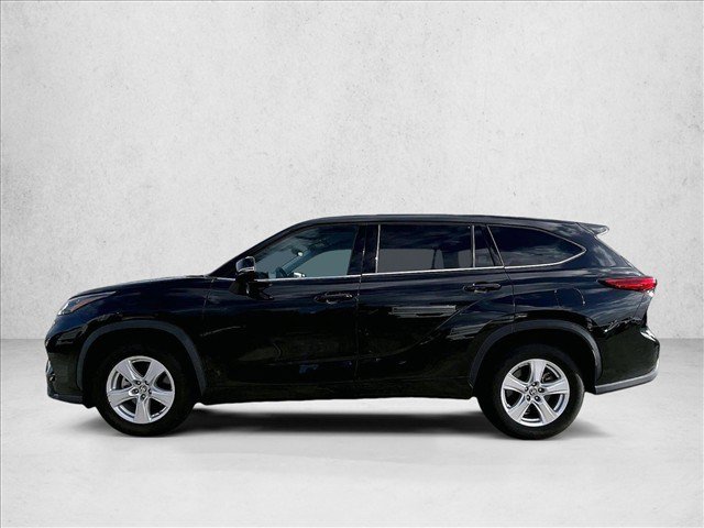 Used 2020 Toyota Highlander L FWD image 6