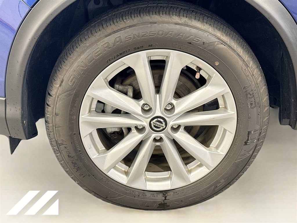 Used 2019 Nissan Rogue Sport SV AWD/4WD image 31