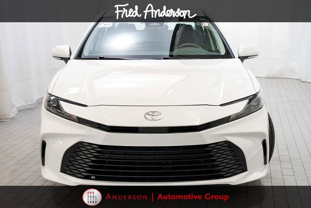 Used 2025 Toyota Camry LE FWD image 2