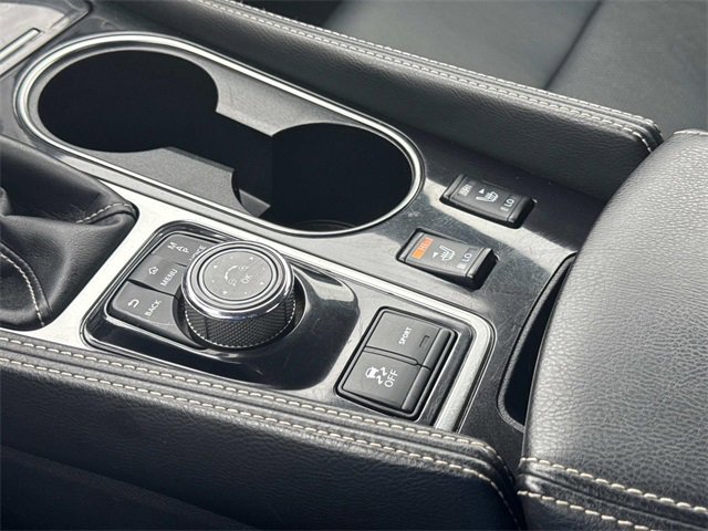 Used 2023 Nissan Maxima SL image 32