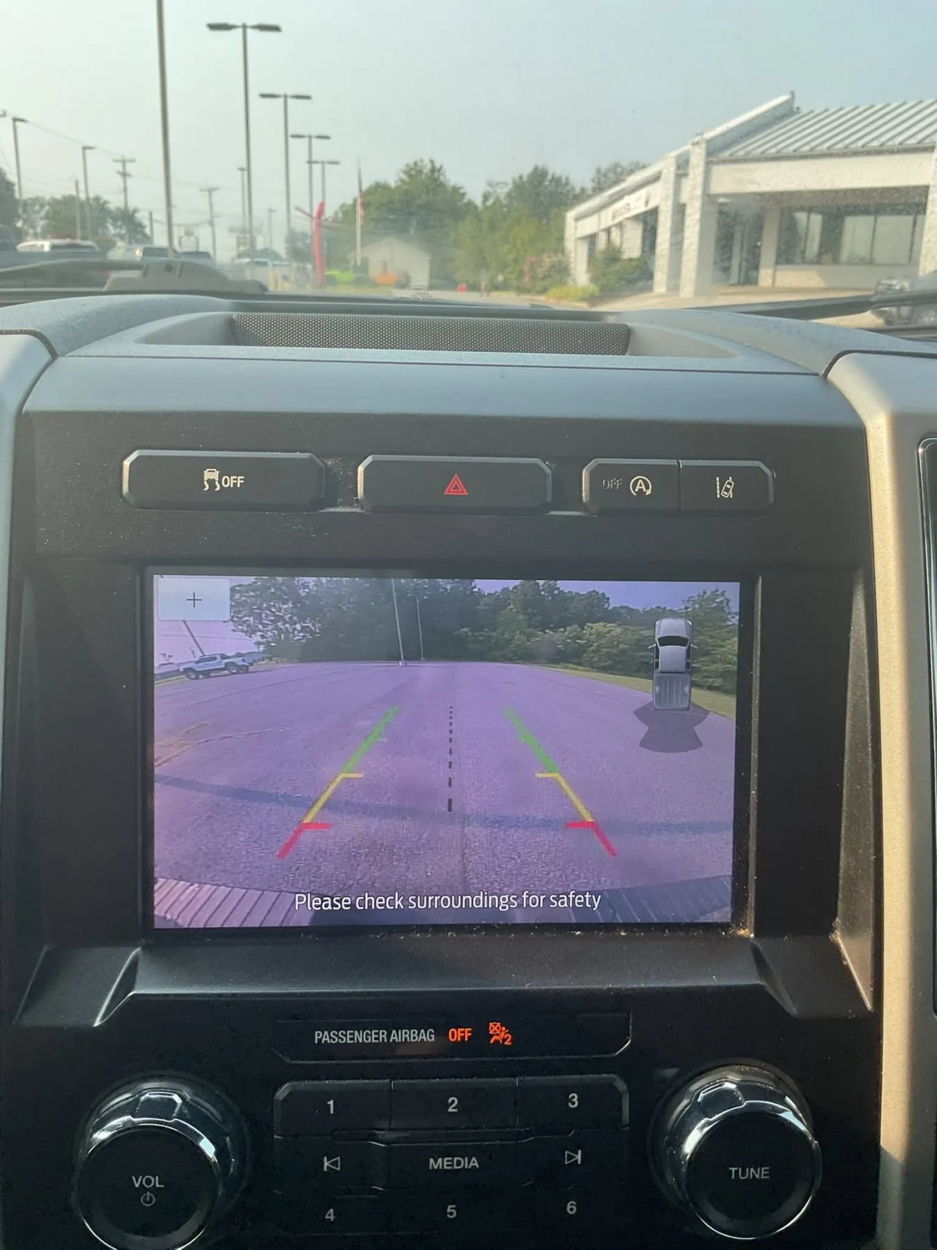 Used 2020 Ford F150 Lariat w/ Trailer Tow Package AWD/4WD image 25