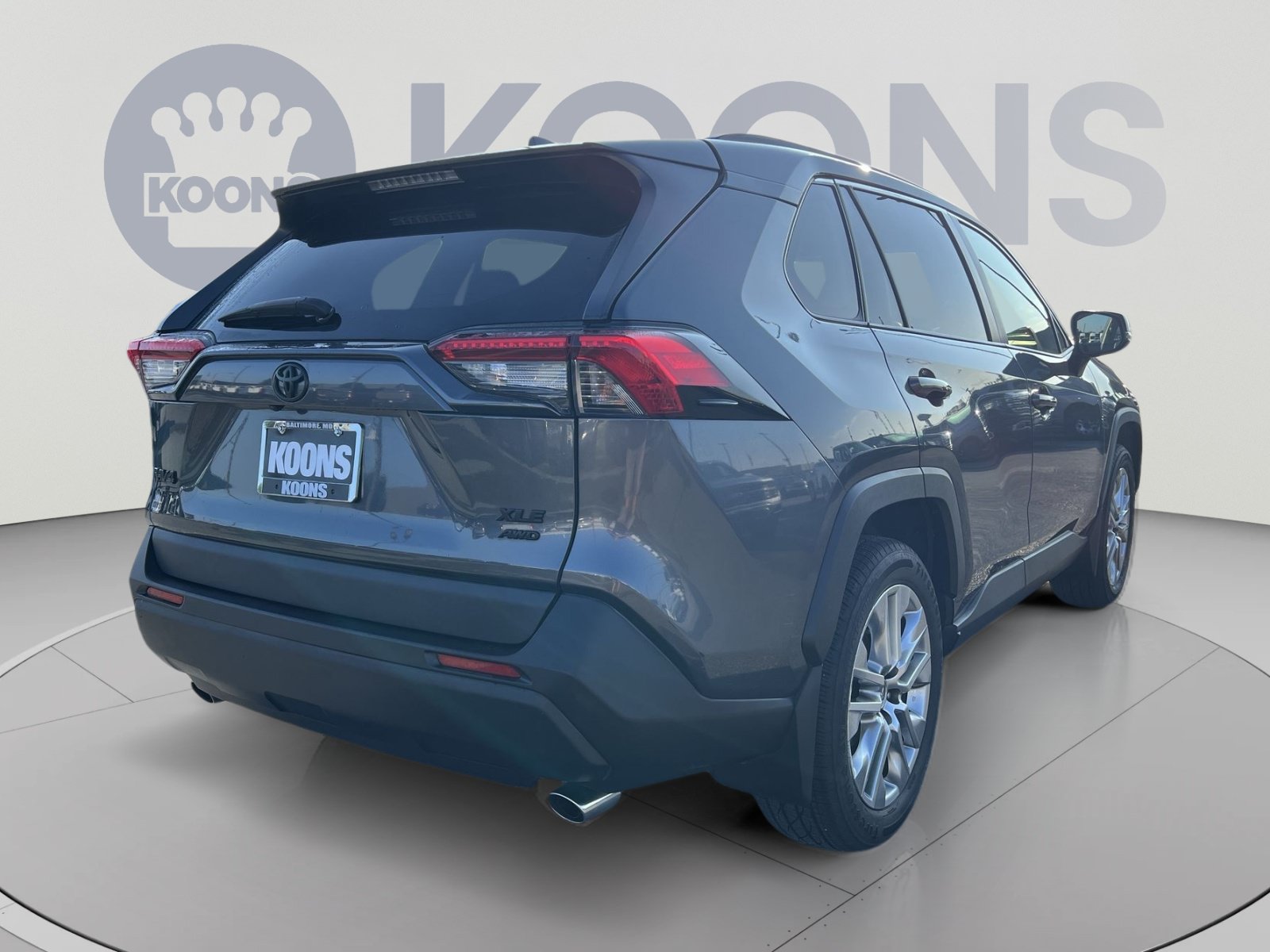 Used 2020 Toyota RAV4 XLE Premium AWD/4WD image 7