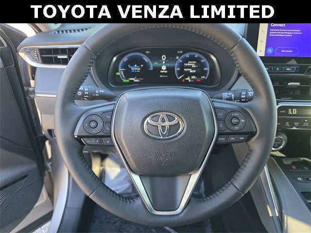 Used 2024 Toyota Venza Limited image 26