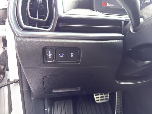 Used 2025 Kia Sorento SX image 18