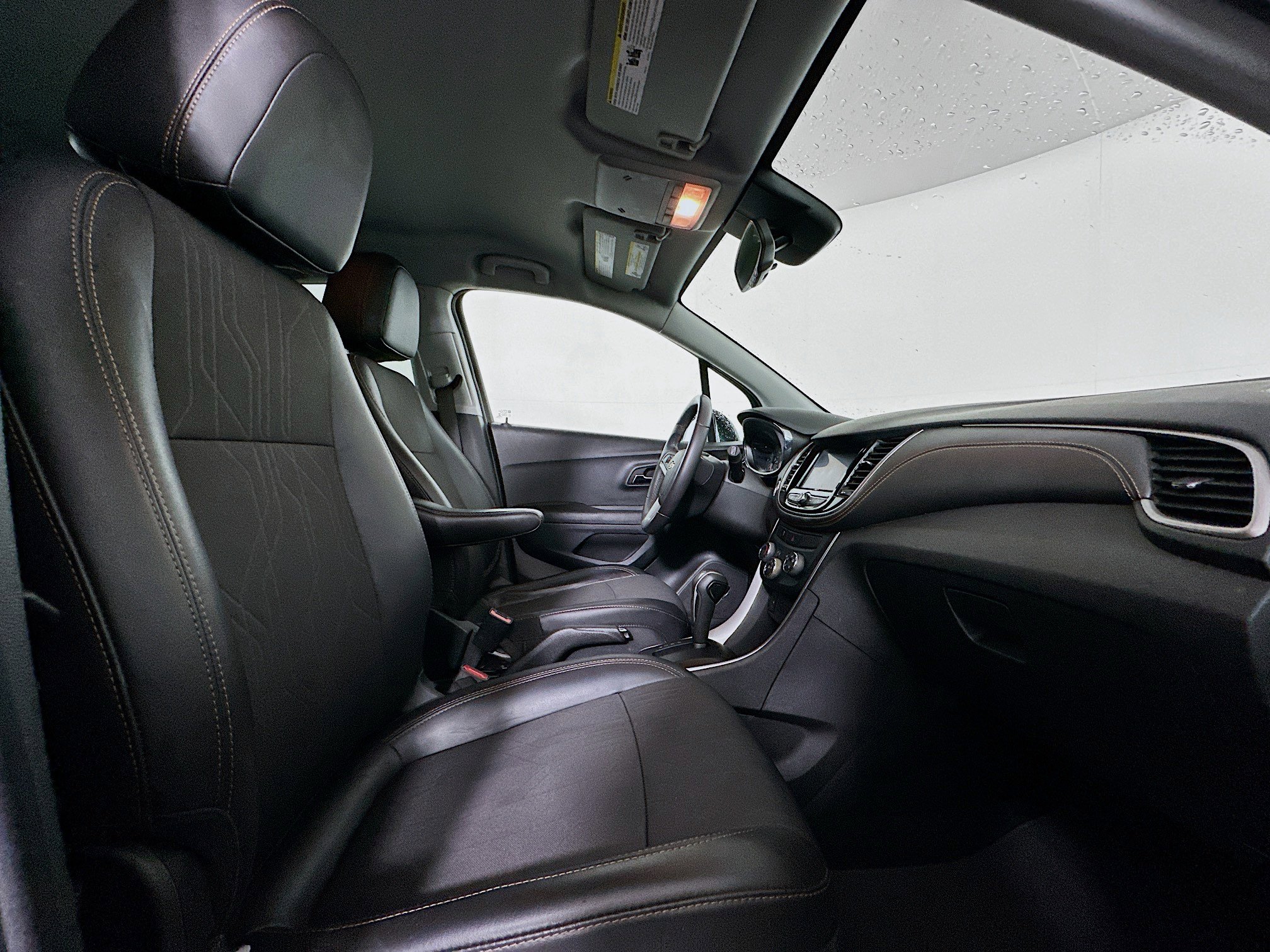 Used 2020 Chevrolet Trax LT w/ Driver Confidence Package image 29