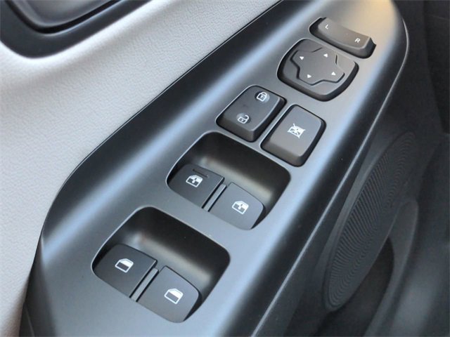 Used 2022 Hyundai Kona Limited w/ Winter Weather Package image 23