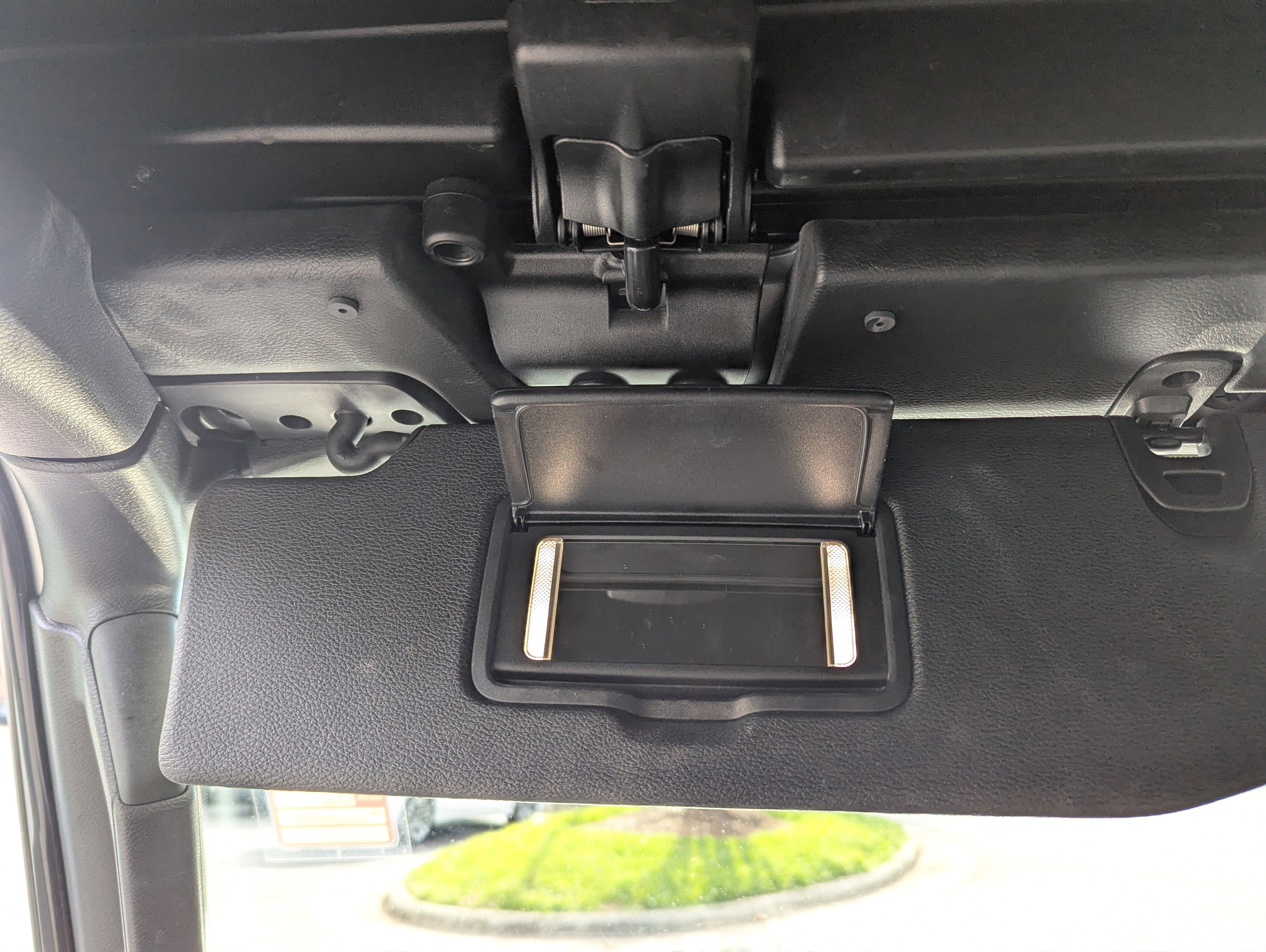 Used 2022 Jeep Wrangler Unlimited Sahara w/ LED Lighting Group image 26