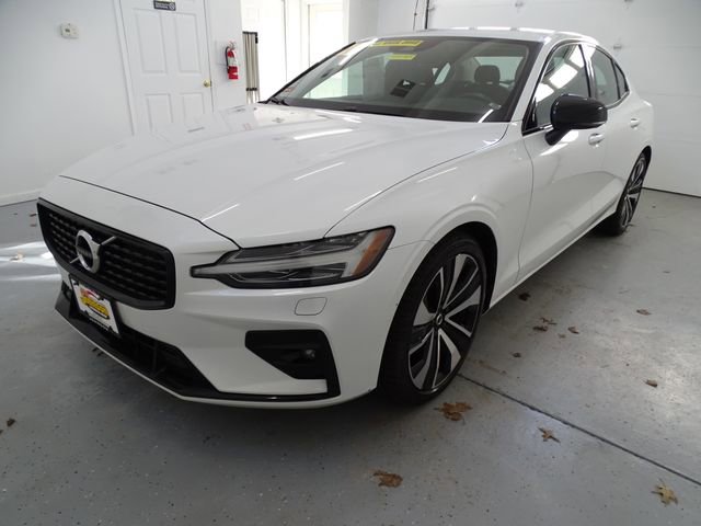 Used 2022 Volvo S60 B5 Inscription AWD/4WD image 18