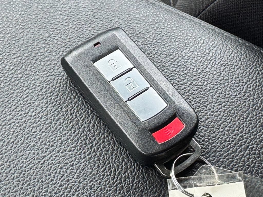Used 2021 Mitsubishi Outlander Sport SE AWD/4WD image 30