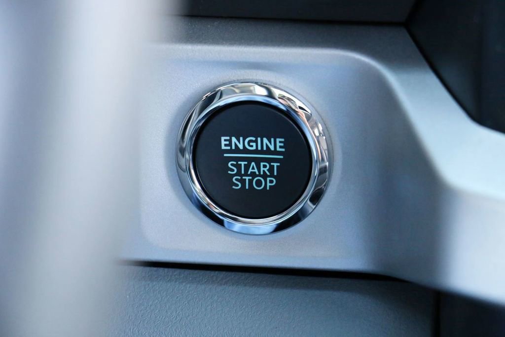 New 2026 Ford F250 XLT w/ XLT Premium Package image 16