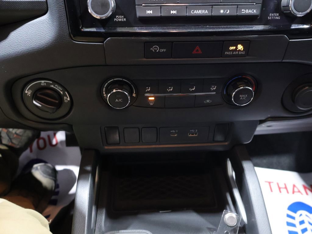 Used 2024 Nissan Frontier SV image 28