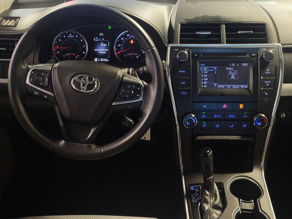 Used 2017 Toyota Camry SE image 22