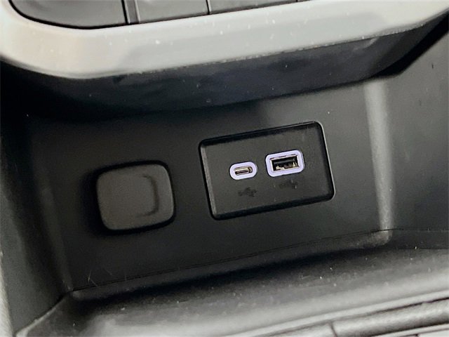 Used 2023 GMC Acadia SLE w/ Driver Convenience Package image 20