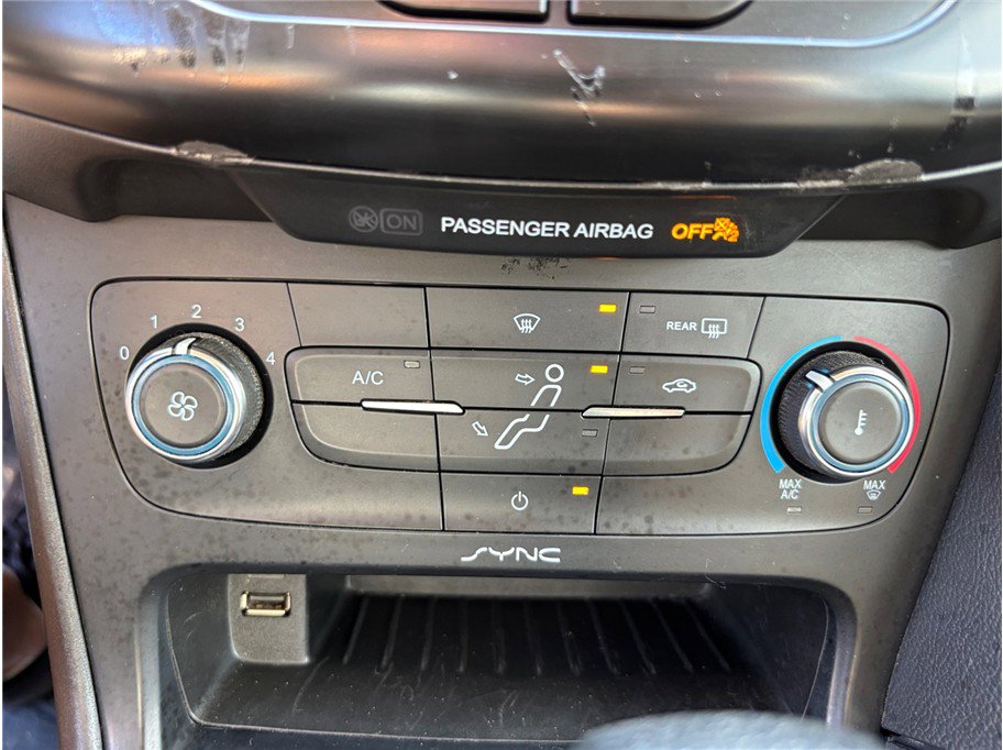 Used 2017 Ford Focus SE image 23