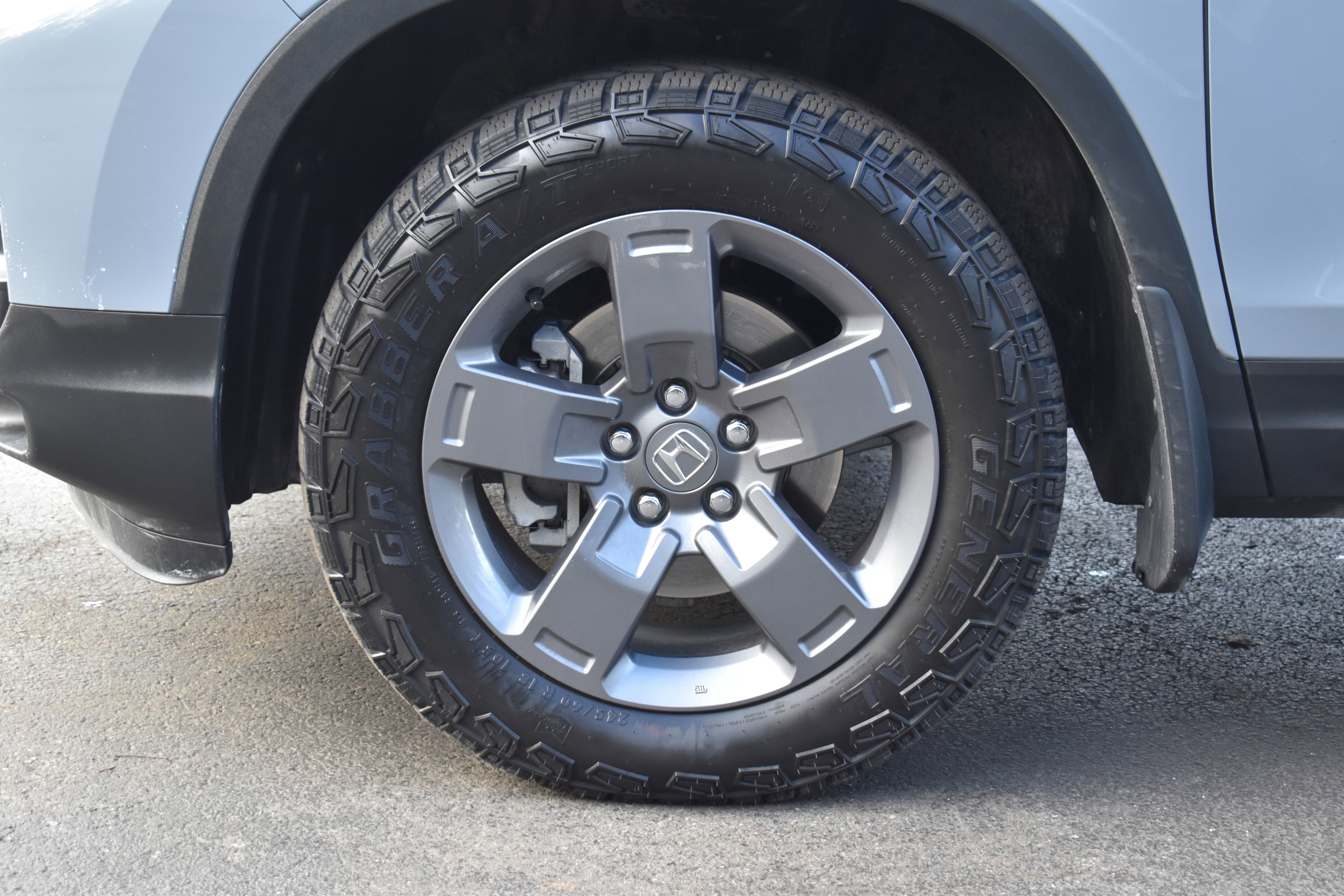 Used 2025 Honda Ridgeline TrailSport image 39