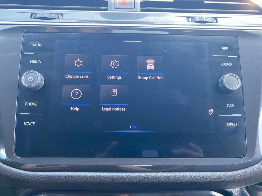 Used 2024 Volkswagen Tiguan SE image 36