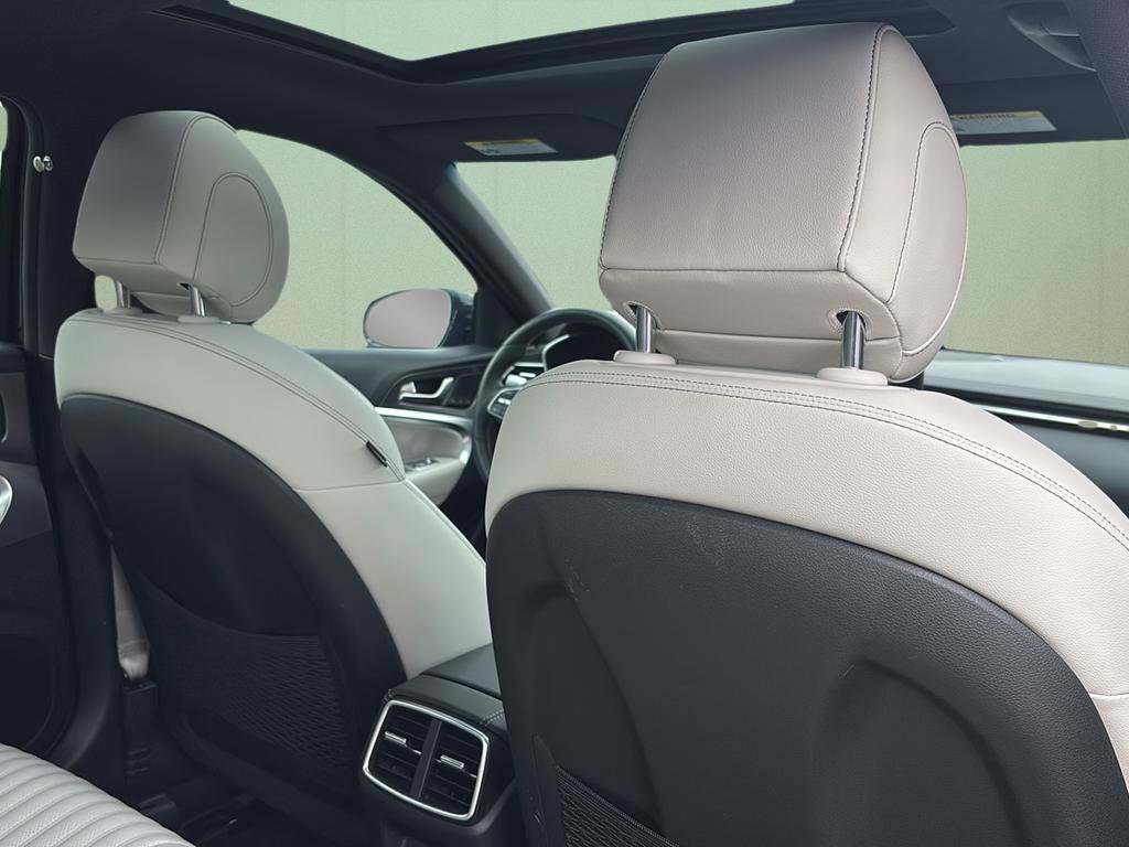 Certified 2025 Genesis G70 2.5T w/ Sport Prestige Package image 49
