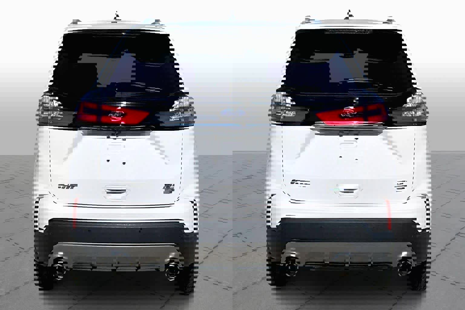 Used 2020 Ford Edge SEL w/ Convenience Package image 5