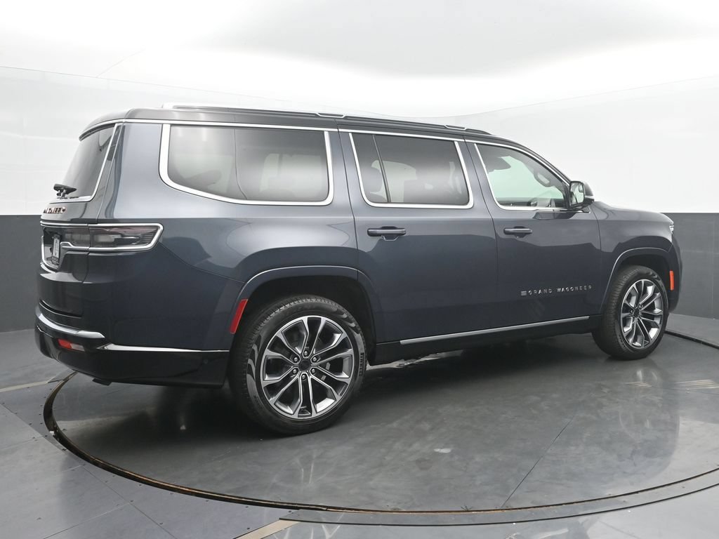 Used 2025 Jeep Grand Wagoneer Series III w/ Rear Seat Video Group 1 AWD/4WD image 6