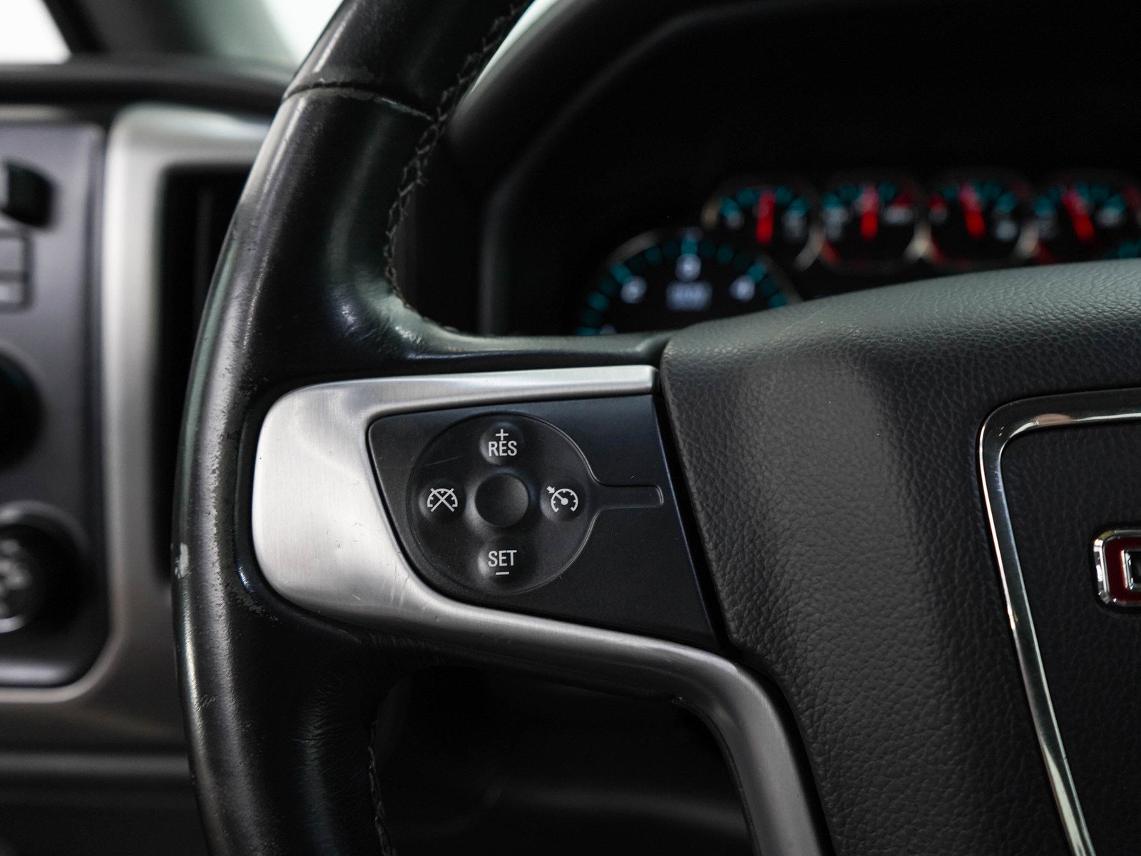 Used 2018 GMC Sierra 1500 SLE AWD/4WD image 25