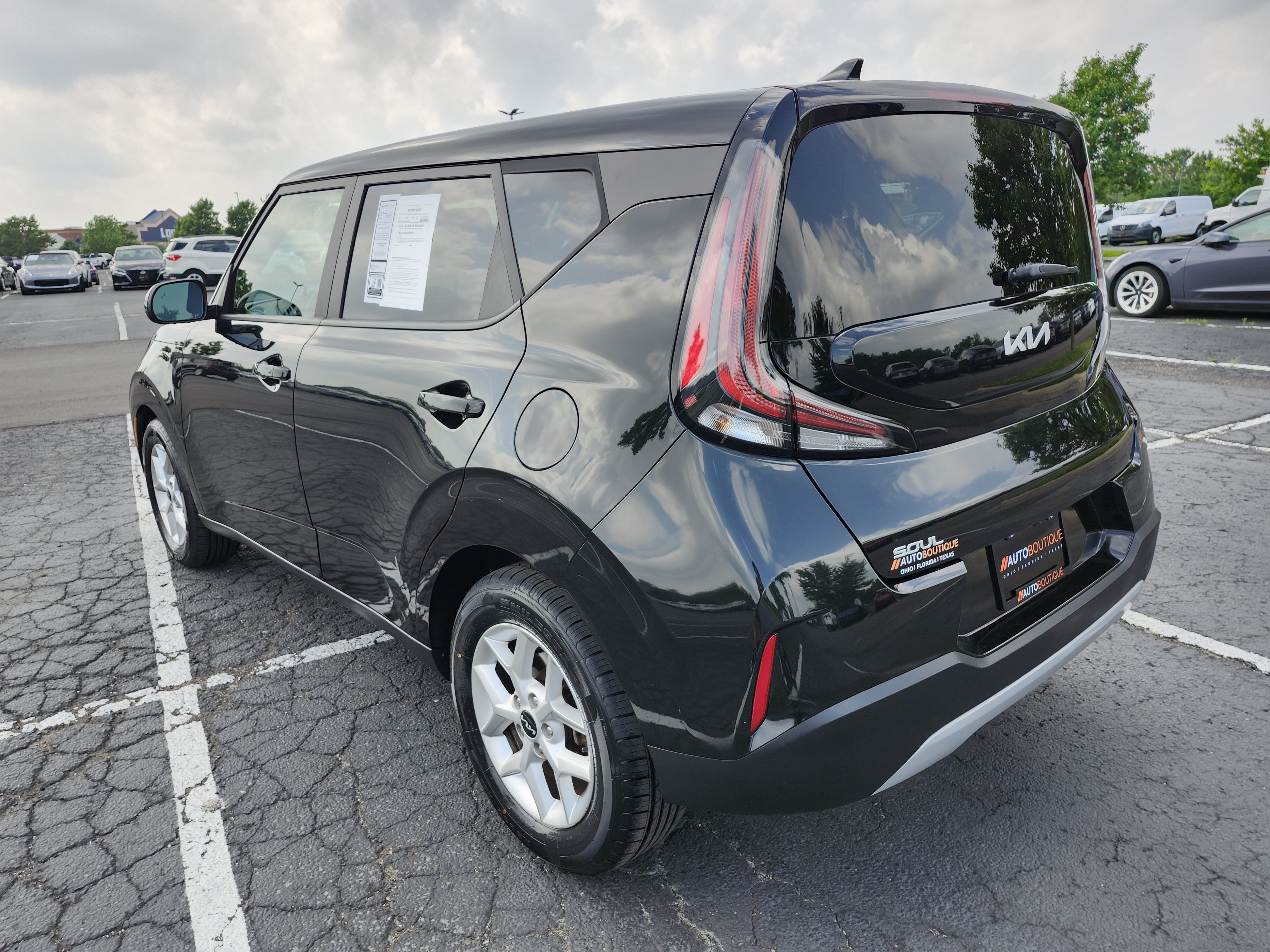 Used 2023 Kia Soul S FWD image 15