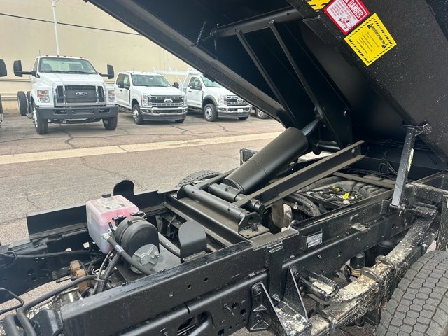 New 2025 Ford F550 4x4 Regular Cab Super Duty image 10