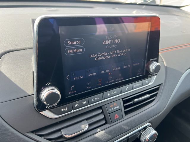 Used 2019 Nissan Altima 2.5 SR FWD image 12