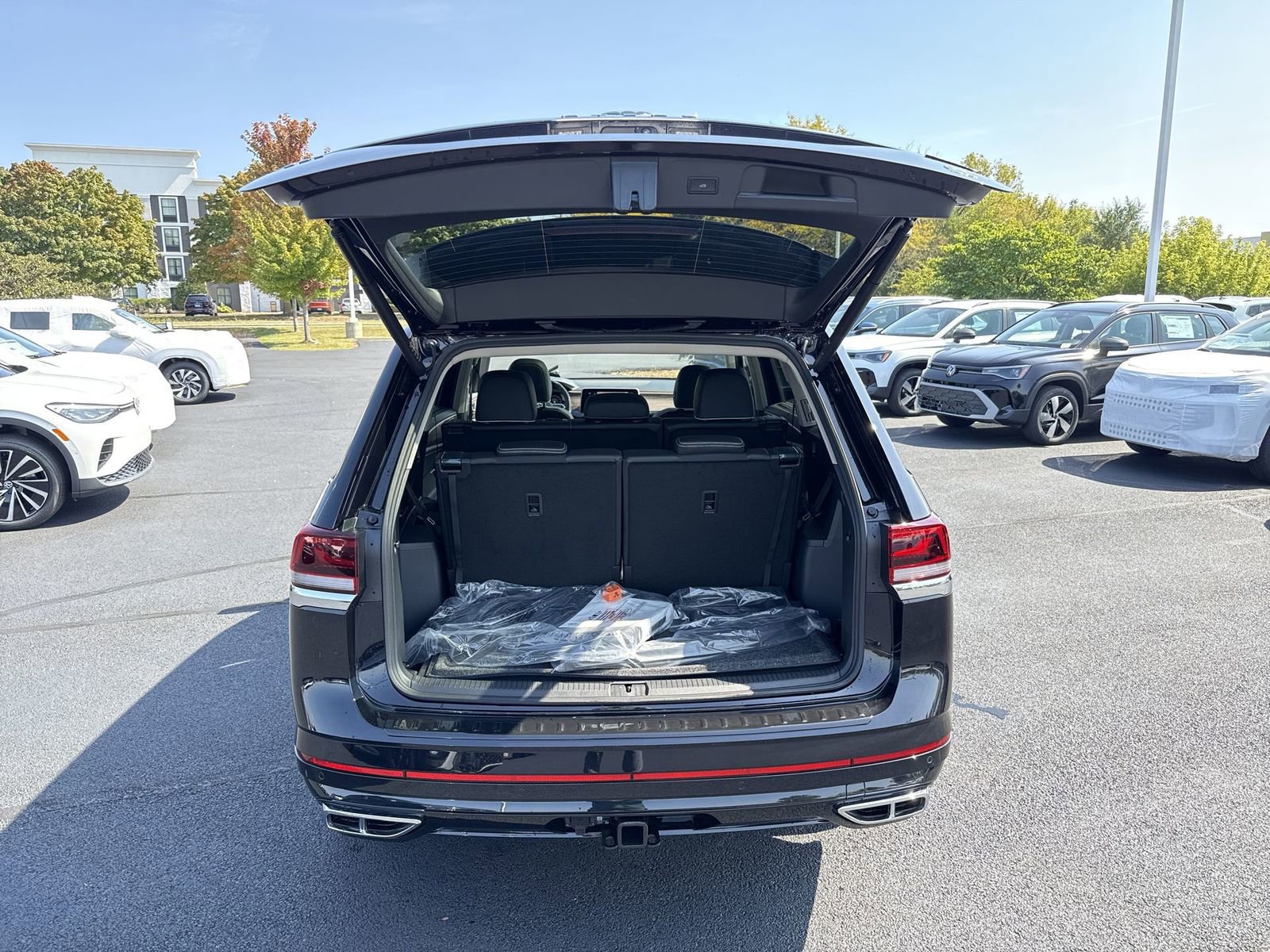 New 2026 Volkswagen Atlas SEL Premium R-Line image 26