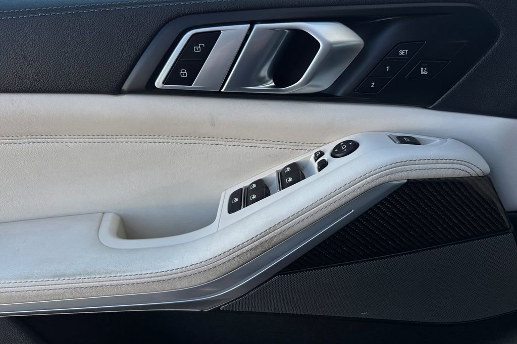 Used 2023 BMW X5 M50i w/ Executive Package image 10