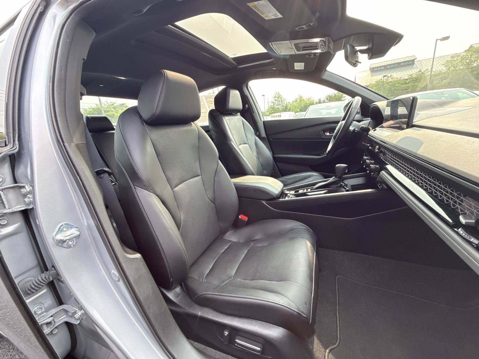Used 2023 Honda Accord Sport image 13