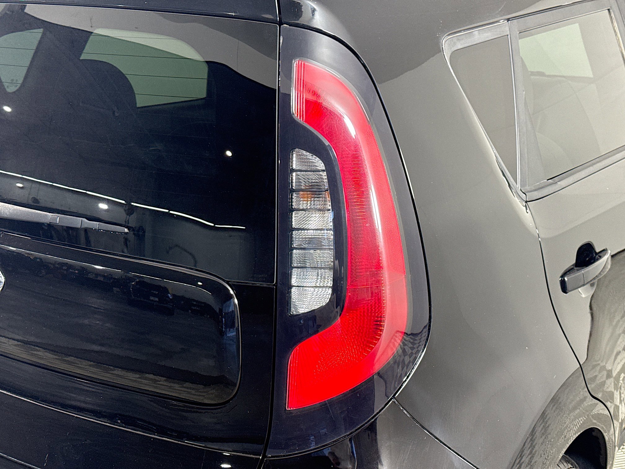 Used 2018 Kia Soul image 32