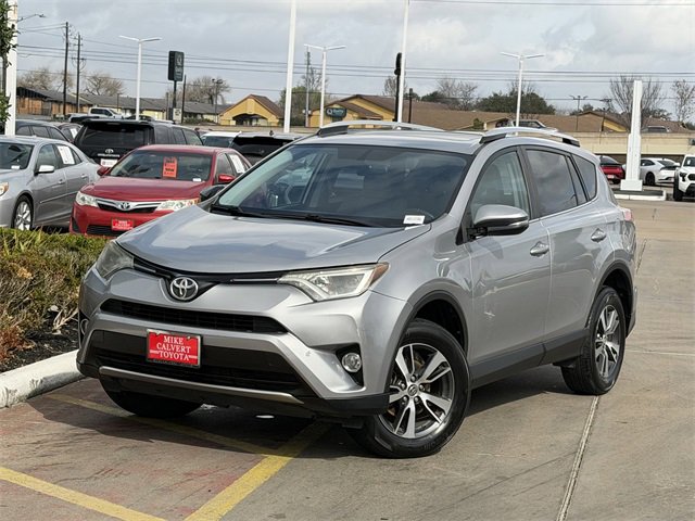 Used 2016 Toyota RAV4 XLE image 2