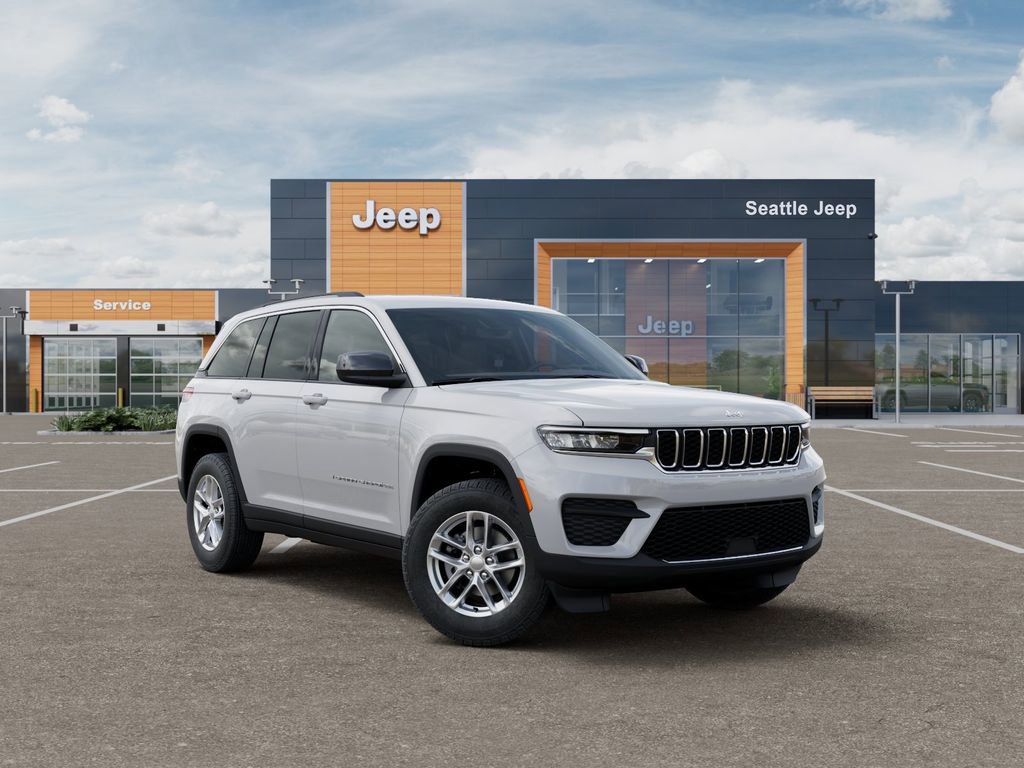 New 2026 Jeep Grand Cherokee Laredo image 5