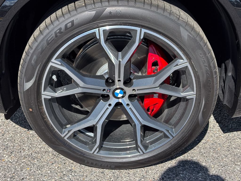 New 2026 BMW X5 xDrive40i w/ M Sport Package AWD/4WD image 8
