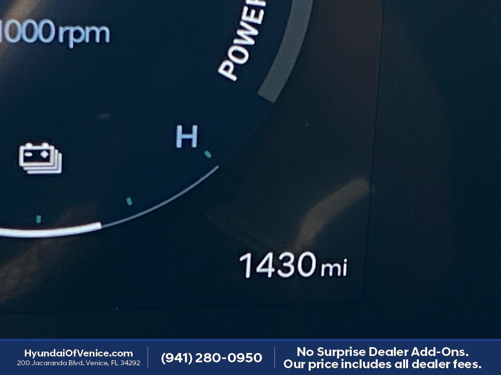 Certified 2026 Hyundai Santa Fe Limited FWD image 27