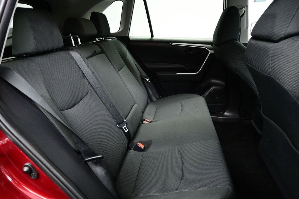Used 2021 Toyota RAV4 LE w/ Carpet Mat Package (TMS) FWD image 23