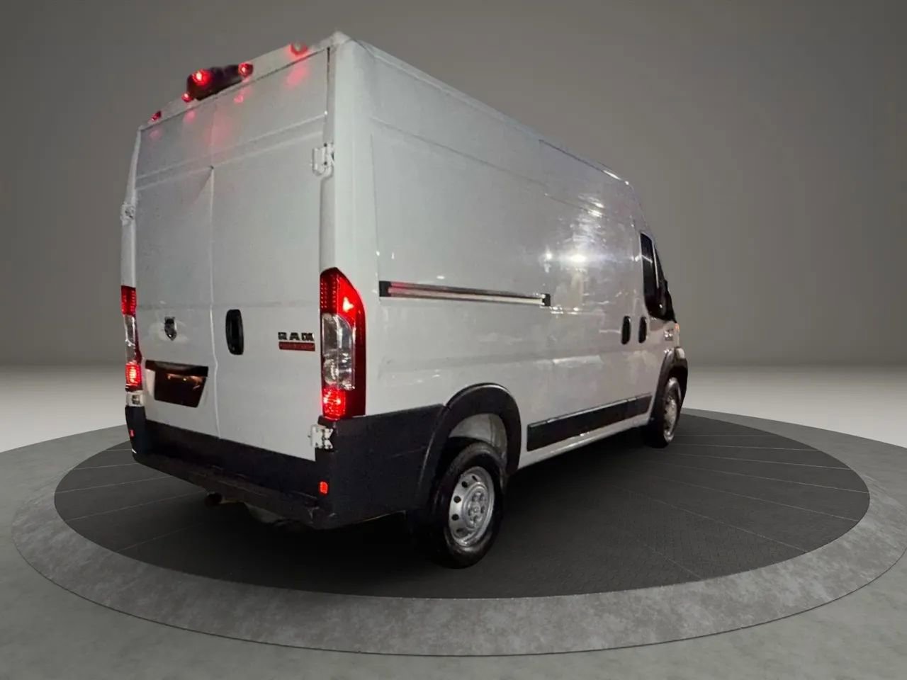 Used 2016 RAM ProMaster 1500 w/ Interior Convenience Group image 3