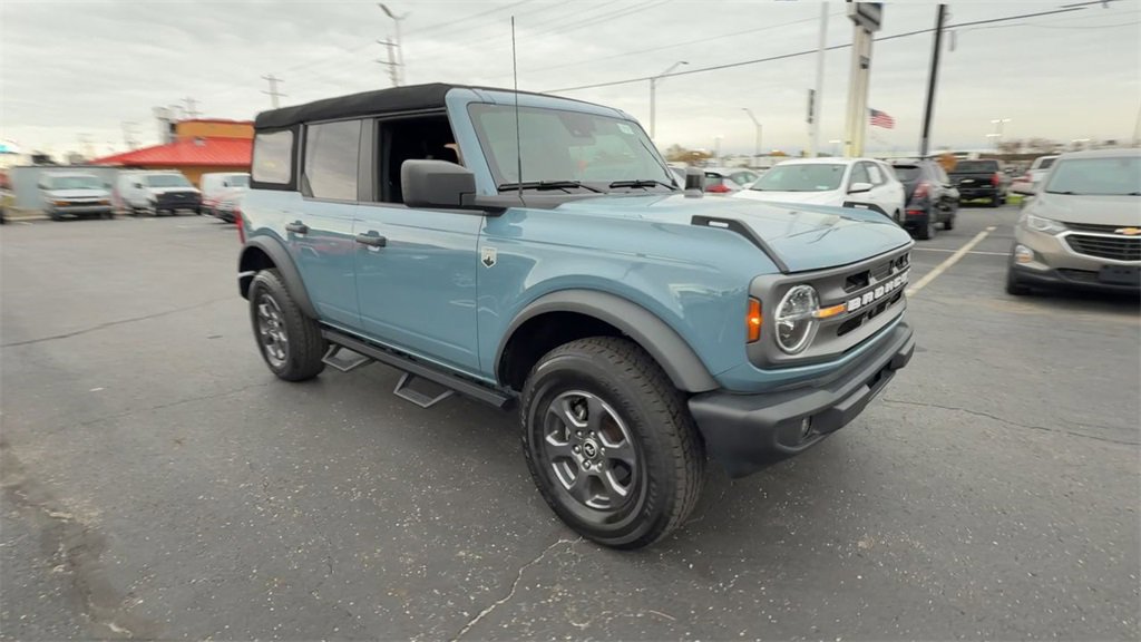 Used 2023 Ford Bronco Big Bend image 2